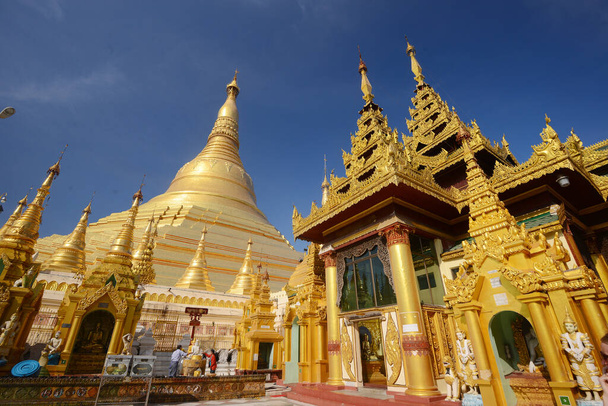 Shwedagon golden pagoda at twilight, Yangon,Myanmar - Photo, image