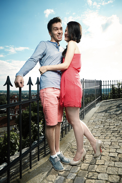 Happy couple dating in summer park - Fotoğraf, Görsel