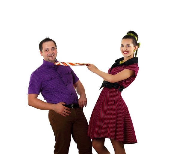 νεαρό ζευγάρι χορευτικό στο φωτεινό χρώμα φορούν - Φωτογραφία, εικόνα