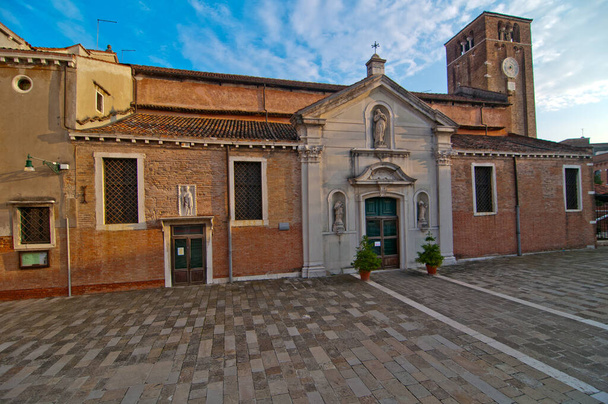 Venezia Chiesa di San Nicolo dei mendicoli - Foto, immagini
