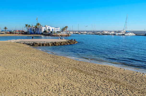 Marbella strand és kikötő - Fotó, kép