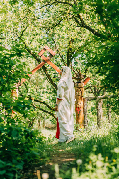 "happy woman pagan priestess prepared for the ceremony. old faith in our time. seasons, summer." - Photo, Image