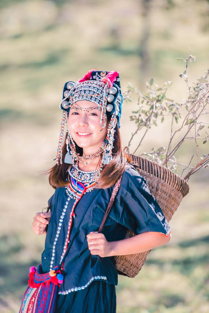 Bonita saudável jovem asiático colina tribo mulher vida na Tailândia - Foto, Imagem