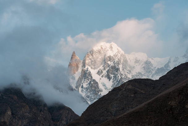 Landscape of mountain range in Pakistan - Zdjęcie, obraz