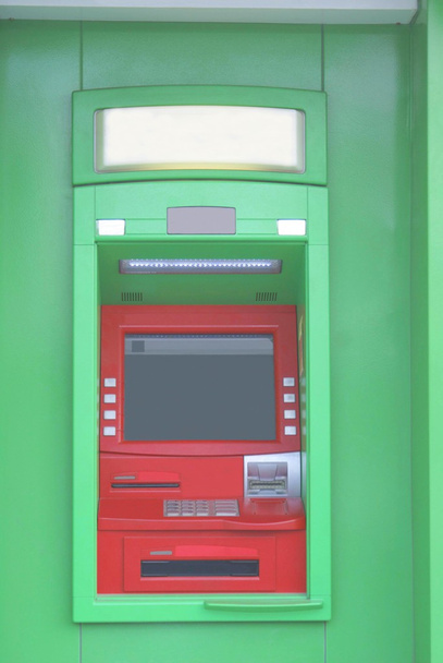 Cajero automático. Punto de pago. Cajero automático. agujero en la pared. máquina bancaria
 - Foto, Imagen