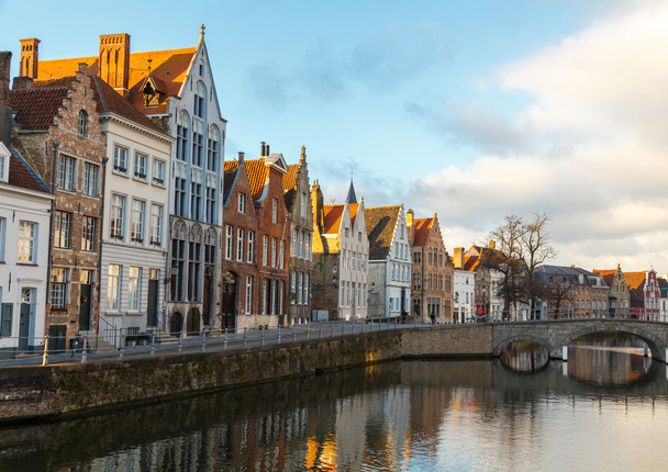Canal Spiegel Rei, Brugge.  - Foto, afbeelding