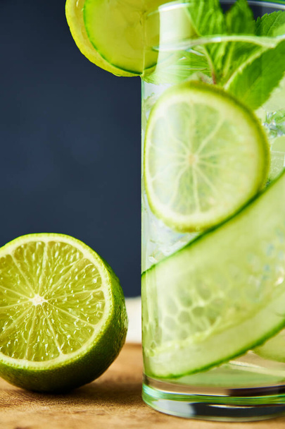 Cucumber, lime and mint lemonade. Refresment summer drink, Glass of detox water for dieting - Fotoğraf, Görsel