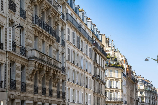 パリ、 6 e地区の豪華なパリのファサード、中心部のシックな地区 - 写真・画像