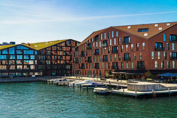 Kroyers Plads vegyes felhasználású fejlesztés a koppenhágai Christianshavnban, Dánia. - Fotó, kép