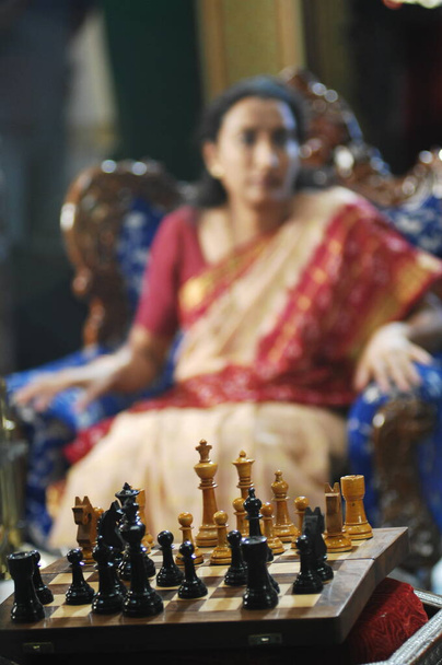Pièces d'échecs sur une table - Photo, image