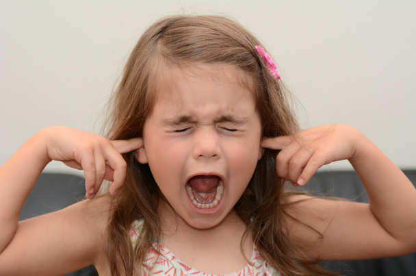 schreeuwende kinderen - Foto, afbeelding
