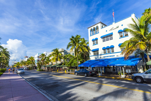 Day view at Ocean drive in Miami - Foto, imagen