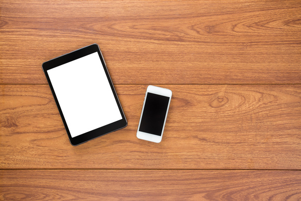 Мобильный телефон и аксессуары на деревянном фоне
 - Фото, изображение