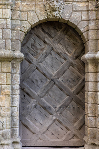 brama wejściowa do starego zamku - Zdjęcie, obraz