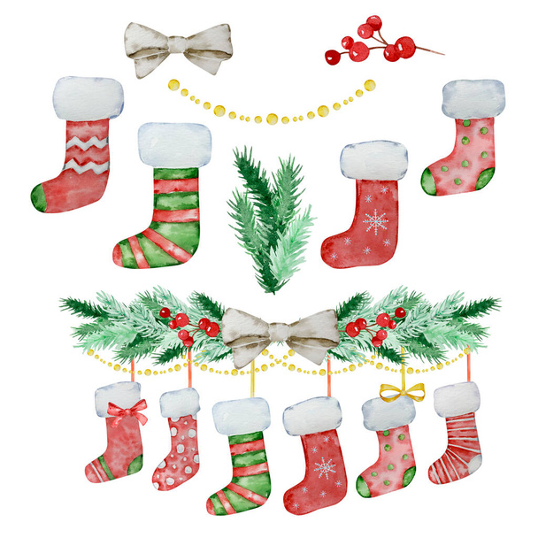 Acquerello Natale illustrazione, ghirlanda di rami di abete con calzini di Natale per il design invernale - Foto, immagini