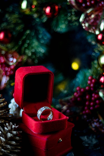 Gold ring in a red box, presents for woman, gift for woman, Christmas gift  - Valokuva, kuva