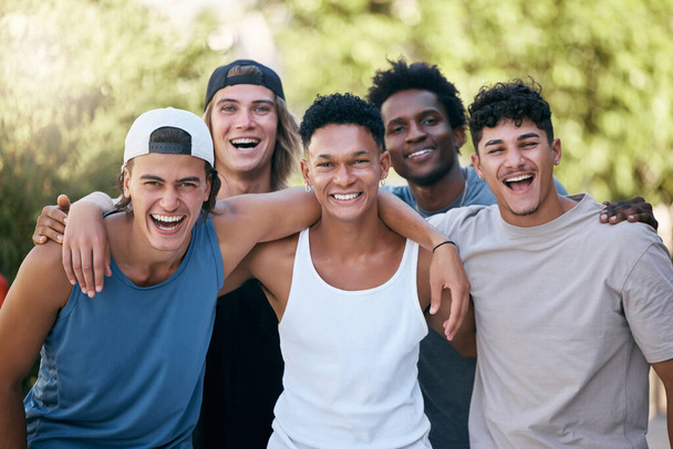 Men, laughing and bonding on sports court in fitness, workout or training for community game, match and competition. Portrait, smile and happy exercise friends, people and students in team diversity. - Φωτογραφία, εικόνα