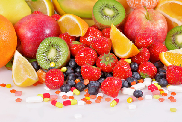 ベリー類、果物、ビタミン、栄養補助食品 - 写真・画像