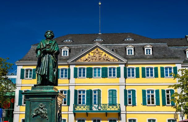 Beethoven Monumento en su ciudad natal Bonn. Renania del Norte-Westfalia, Alemania - Foto, imagen