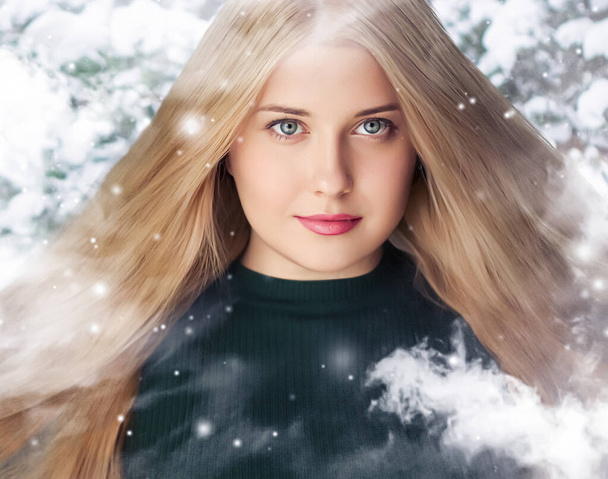 Belleza de invierno, Navidad y felices fiestas, hermosa mujer con peinado largo y maquillaje natural en el bosque nevado, nevando diseño de nieve como Navidad, Año Nuevo y estilo de vida de vacaciones estilo retrato - Foto, imagen