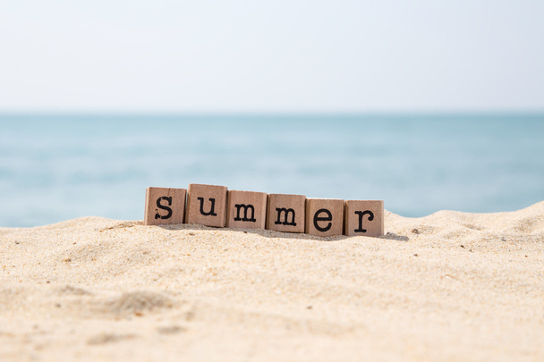 Temporada de vacaciones de verano en la playa
 - Foto, imagen