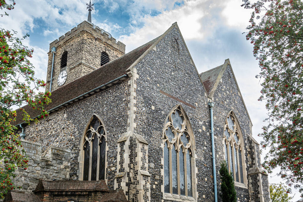 Сэндвич, Кент, Англия, Великобритания - 30 августа 2022 года: Церковь Святого Петра в Сэндвиче - Фото, изображение