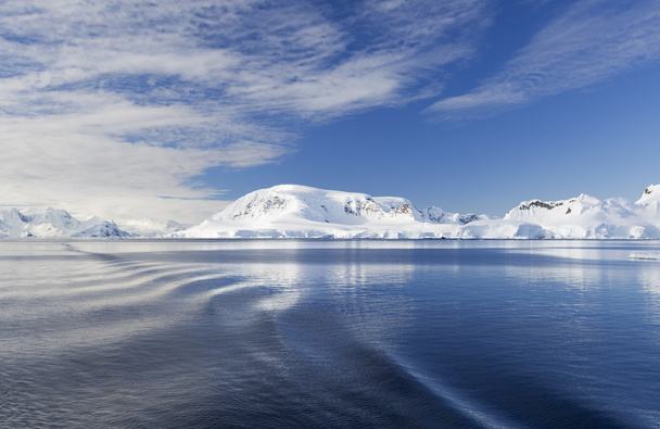 Naturaleza y paisajes de la Antártida
 - Foto, imagen