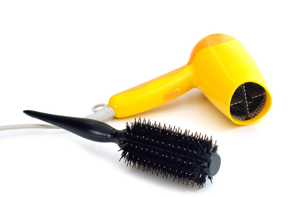 secador de cabelo e escova de pente, na mesa no salão de beleza
 - Foto, Imagem