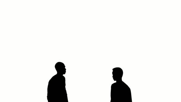 persone silhouette parlano su sfondo bianco. silhouette uomo nero persone che parlano comunicare schermo bianco. disegno per l'animazione, persone in piedi, isolare, parlare, persona, umano, corpo silhouette. - Filmati, video