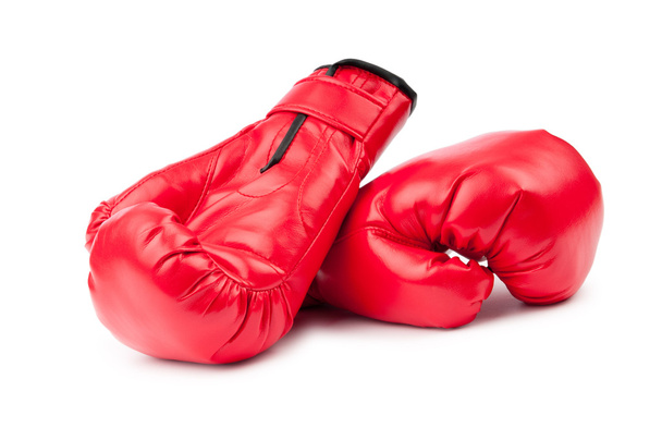 Rote Boxhandschuhe isoliert auf weißem Grund - Foto, Bild