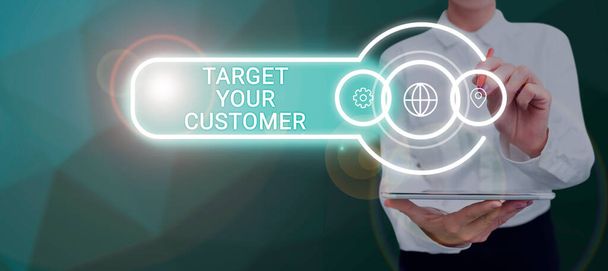 Käsitteellinen näyttö Target Your Customer, Business yleiskatsaus houkutella ja kasvattaa yleisöä, kuluttajat, ja näkymät - Valokuva, kuva