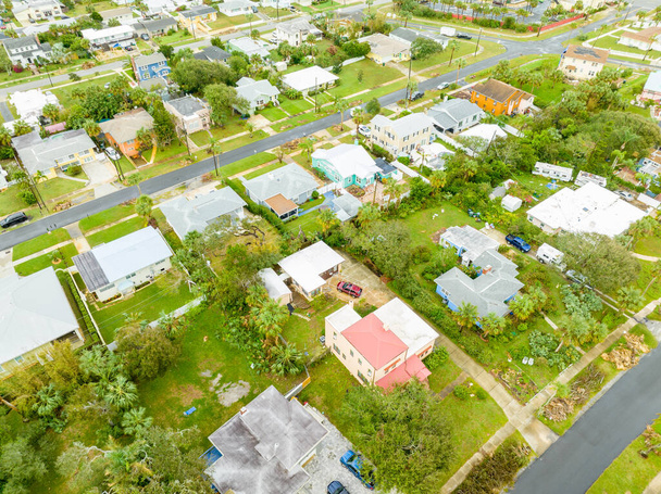 Légi felvétel egyes családi házak Daytona Beach FL - Fotó, kép