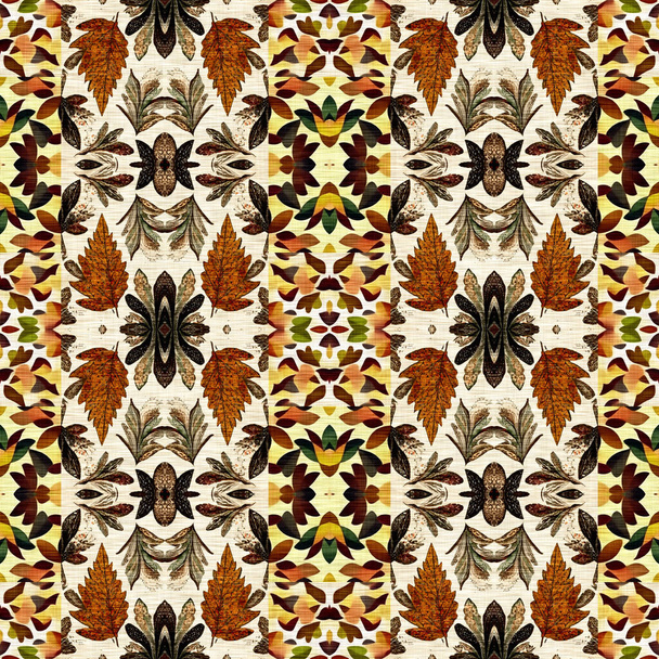 Autumn leaf quilt style vintage seamless pattern. Homely cottage core patchwork boho design for 70s background. Natural design of foliage - Fotoğraf, Görsel
