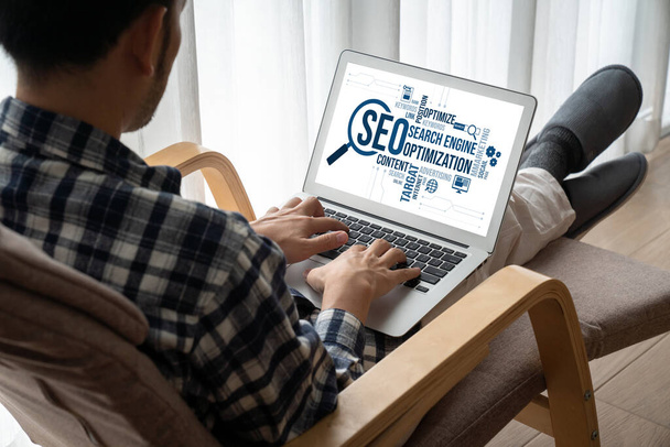 Optymalizacja wyszukiwarki SEO dla modish e-commerce i handlu detalicznego online pokazano na ekranie komputera - Zdjęcie, obraz