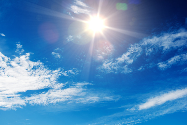 Солнечно-голубое небо
 - Фото, изображение