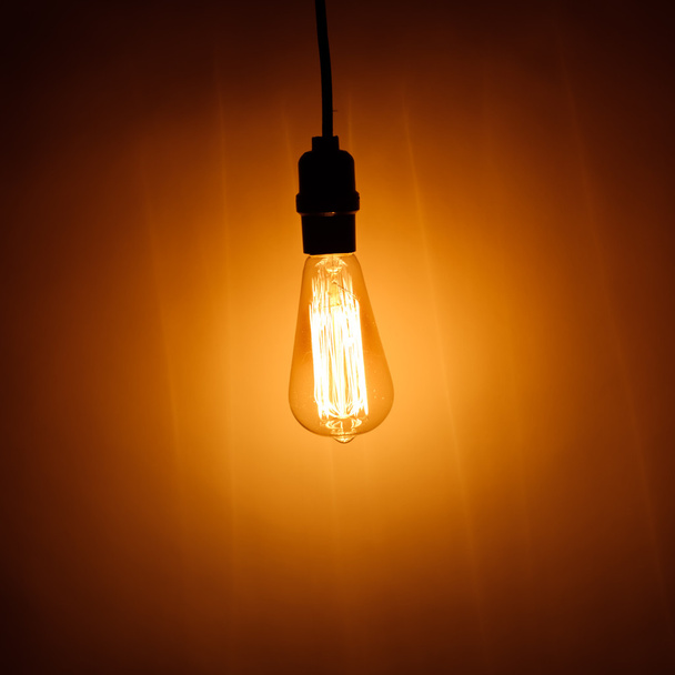 лампа с теплым светом
 - Фото, изображение