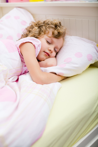 Śpiąca dziewczynka - Zdjęcie, obraz