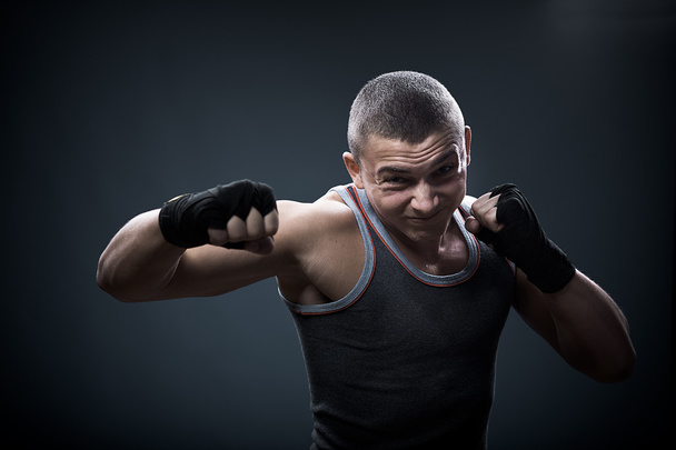 retrato de un joven boxeador
 - Foto, imagen