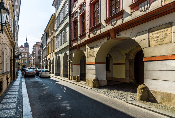 Straat en het dagelijks leven van de stad. Praag is de hoofdstad en grootste stad van Tsjechië. - Foto, afbeelding
