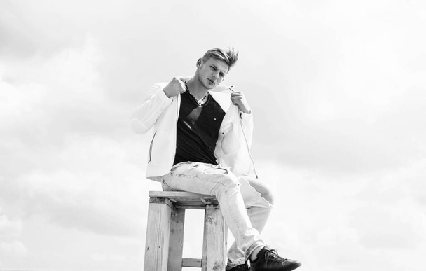 handsome young guy in white casual fashion clothes, fashion. - Fotografie, Obrázek