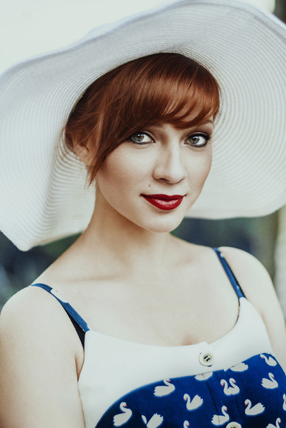 Woman in hat retro portrait - Фото, изображение