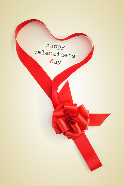 Šťastný Valentýna text a pás karet, které tvoří srdce - Fotografie, Obrázek