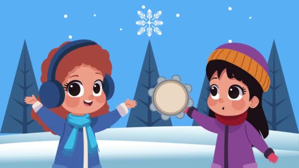 kleine Mädchen in Winterkleidung in Schneelandschaft, 4k-Video animiert - Filmmaterial, Video