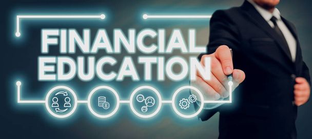 金融教育、ビジネスショーケースを提示テキストキャプション金融と投資などの金融分野を理解 - 写真・画像