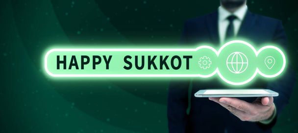 Textová značka zobrazující Happy Sukkot, obchodní nápad Irsko oslava zelené štěstí kouzlo a hřebíček - Fotografie, Obrázek