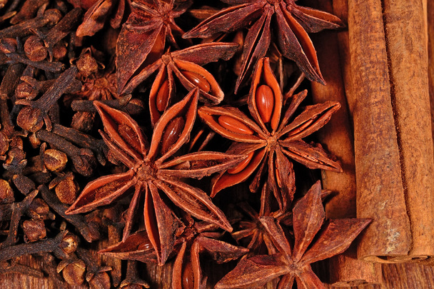 Star anise, cinnamon sticks and cloves - Photo, Image