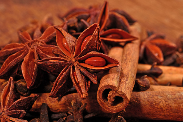 Star anise, cinnamon sticks and cloves - Photo, Image