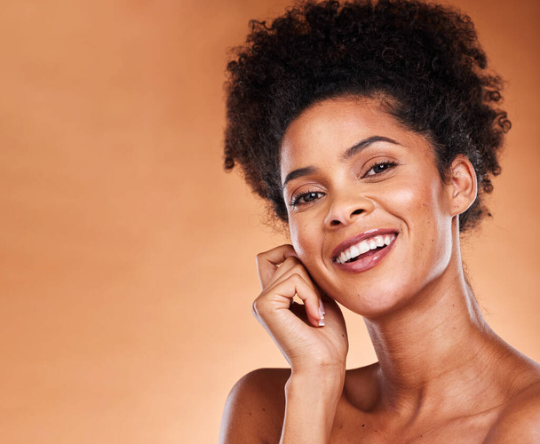 Beauty, skincare and mock up portrait of black woman with spa cosmetics, afro hair care and natural makeup. Luxury healthcare, skin glow and mockup face of model girl satisfied with facial treatment. - 写真・画像