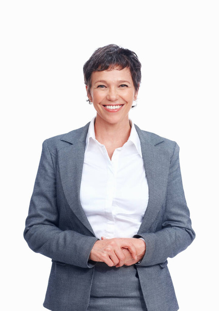 Onnistunut naisjohtaja. Onnistunut kypsä naispuolinen johtaja hymyilee valkoisella taustalla - Valokuva, kuva