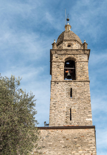 Vista da torre sineira de San Vito igreja católica em Cremia, província de Como, Lombardia, Itália - Foto, Imagem